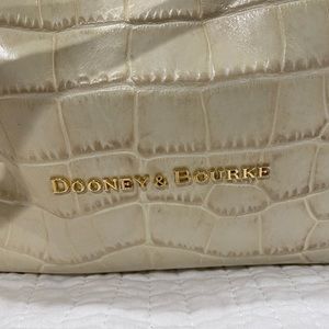 Womens dooney purse